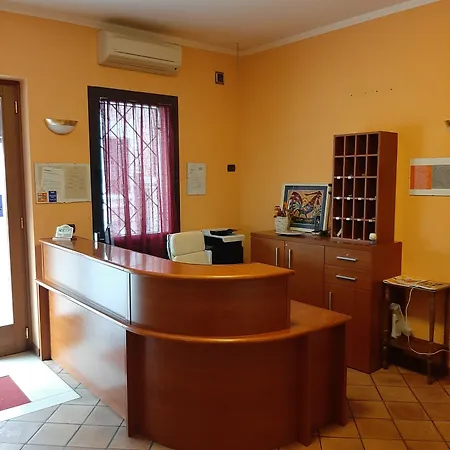 Al Gallo Hotel *